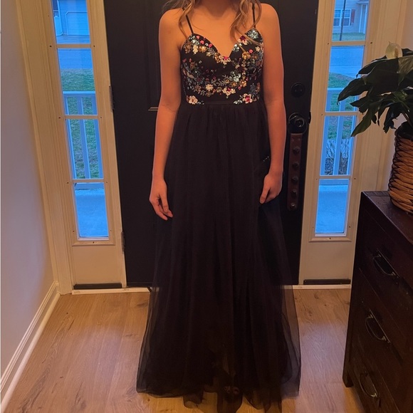 Like New! Be Ready for Homecoming - Honey & Rosie Formal Dress - Picture 2 of 9